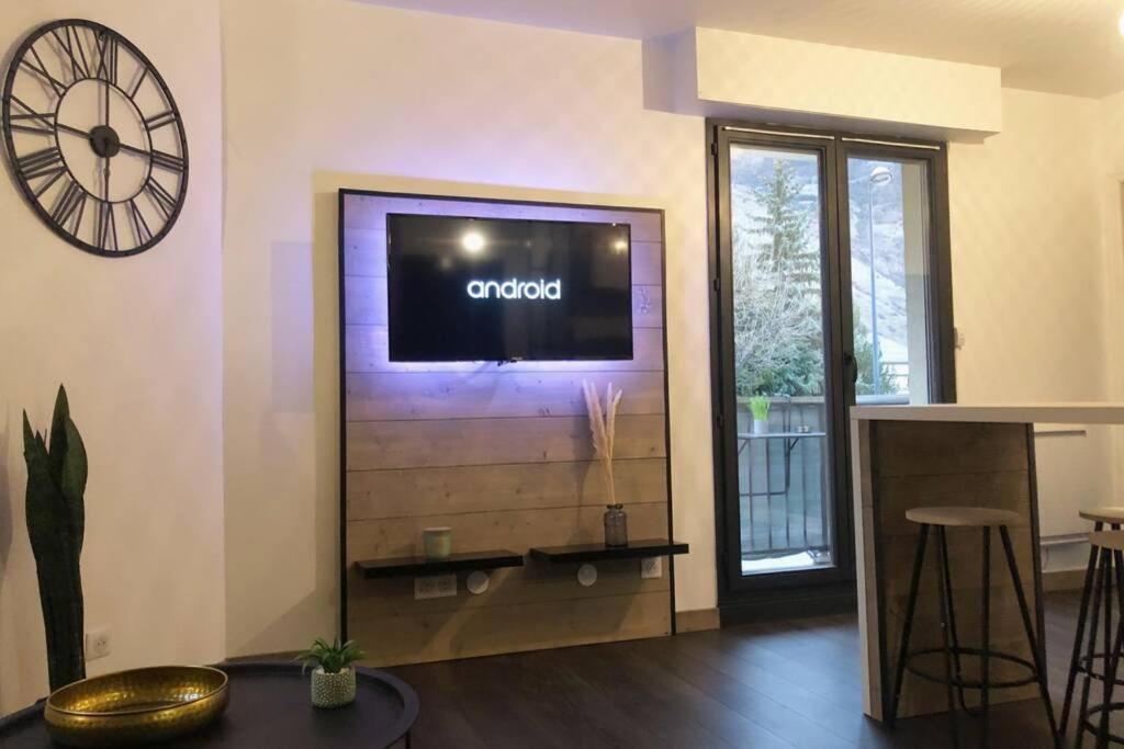Appartement Cosy Proche De La Gare Сен-Жан-де-Морьен Экстерьер фото