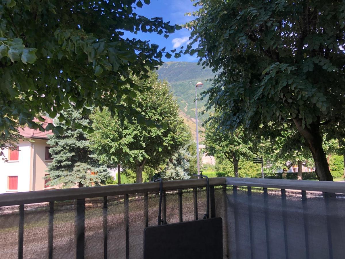 Appartement Cosy Proche De La Gare Сен-Жан-де-Морьен Экстерьер фото